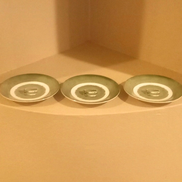 Vintage-Colonial Homestead by Royal 3 Saucer Bundle - Picture 6 of 11